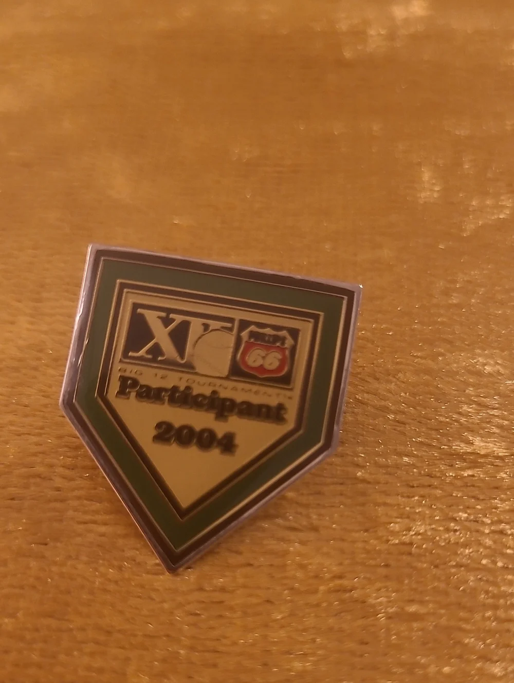 2004 NCAA Big 12 Basketball Staff Lapel Pin